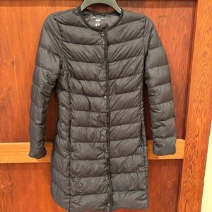 Uniqlo Lightweight Puffer coat